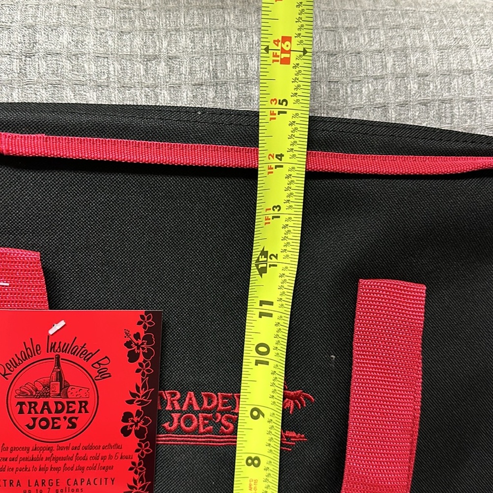 Trader Joe’s reusable insulated bag. Extra large capacity up to 7 gallon bag - Picture 9 of 10